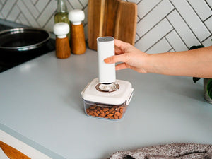 VAKUUM-AUFBEWAHRUNGSBEHÄLTER 700 ML SET - 4-STÜCK - 6